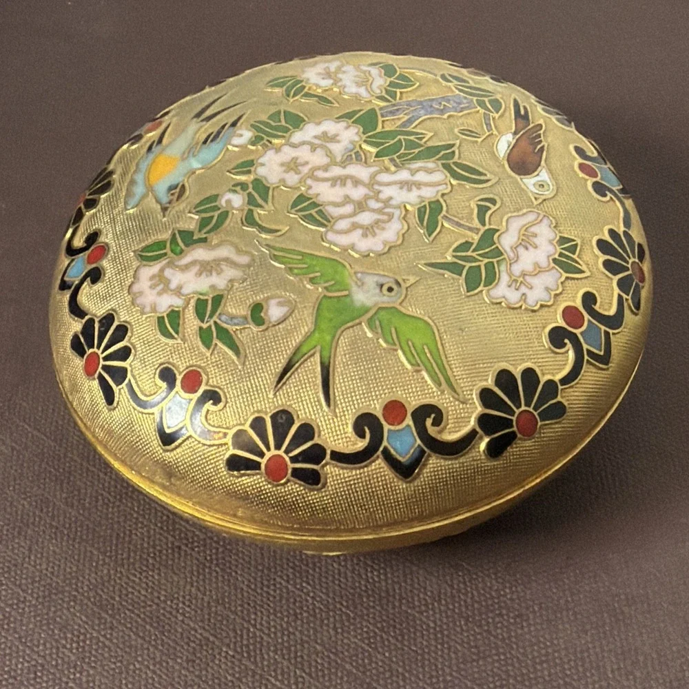 Cloisonne Enamel &‎ Brass Round Covered Trinket Snuff Box Birds Vintage